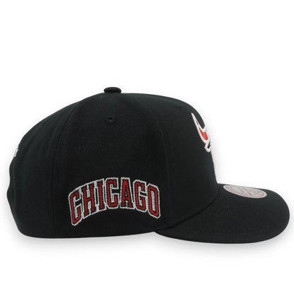 Mitchell & Ness Men's NBA Team Flip Pro Snapback Bulls Snapback Caps