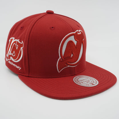 Mitchell & Ness Men's NHL Back To Basics Snapback Devils Snapback Caps