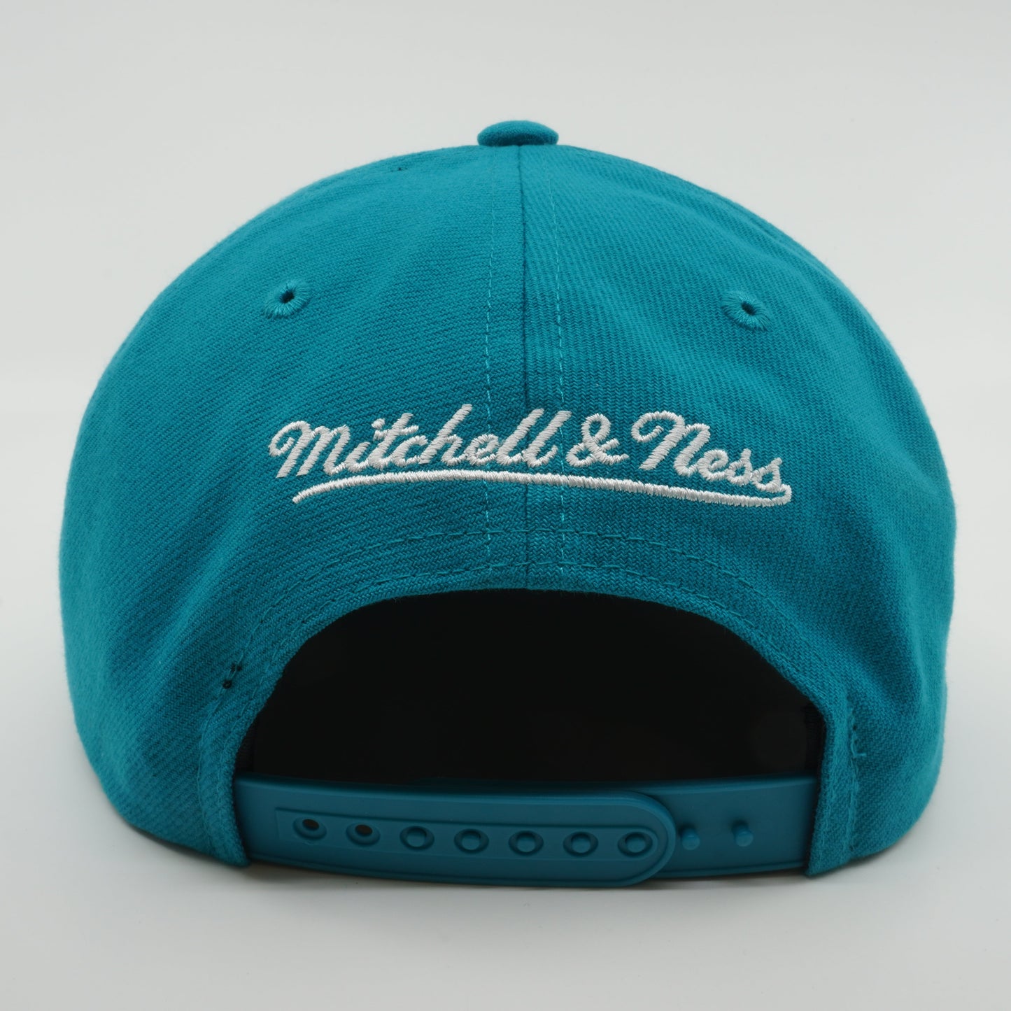 Mitchell & Ness Men's NHL Back To Basics Snapback Sharks Snapback Caps