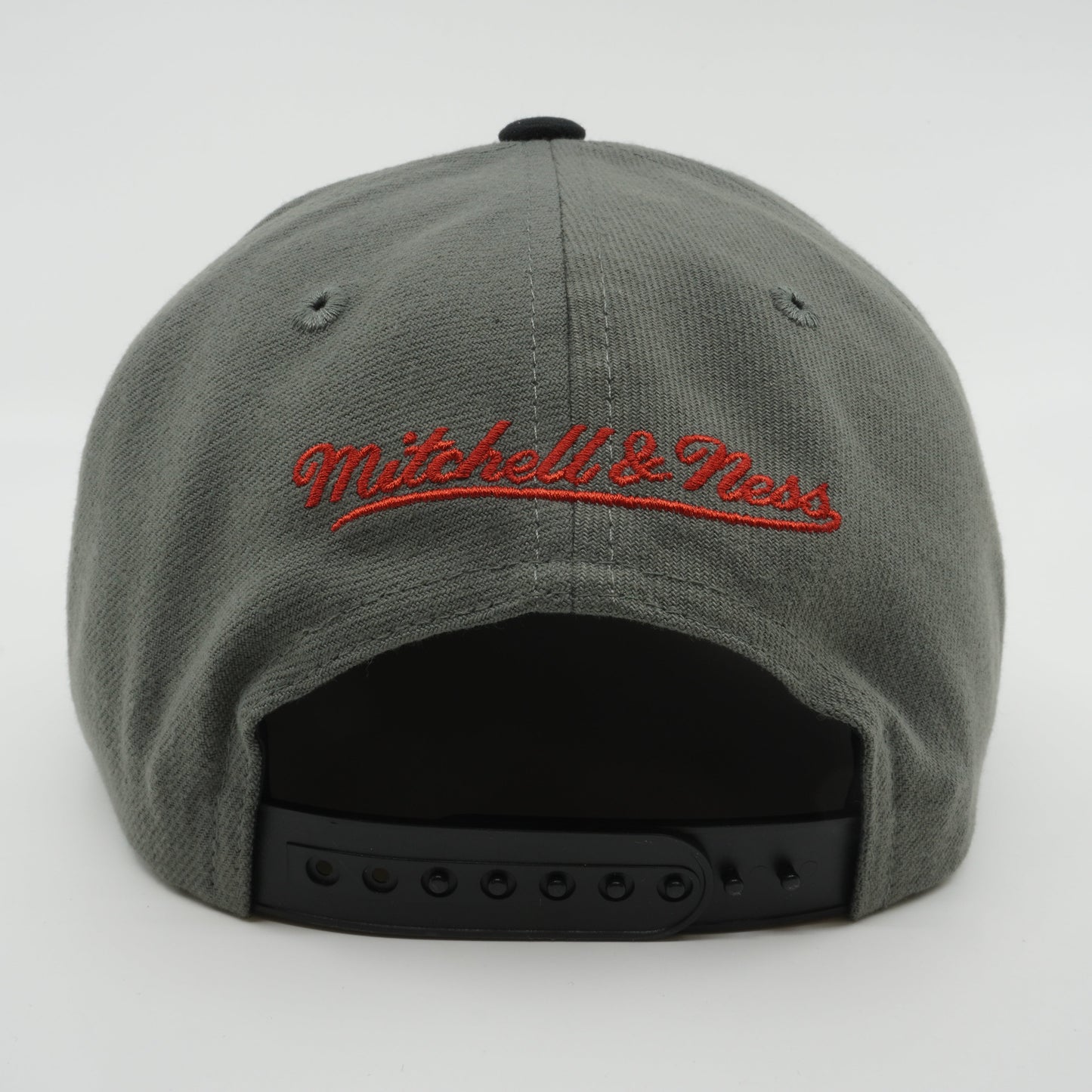 Men's Mitchell & Ness NBA Storm Front Snapback Hwc Hawks - Grey