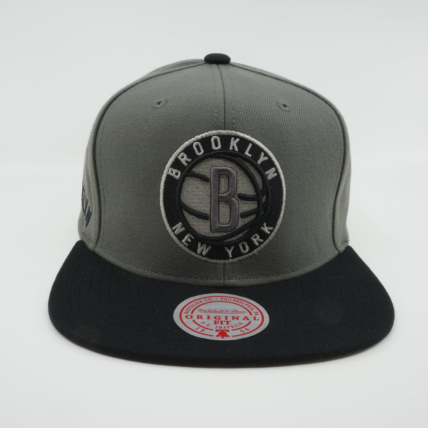 Men's Mitchell & Ness NBA Storm Front Snapback Nets - Grey