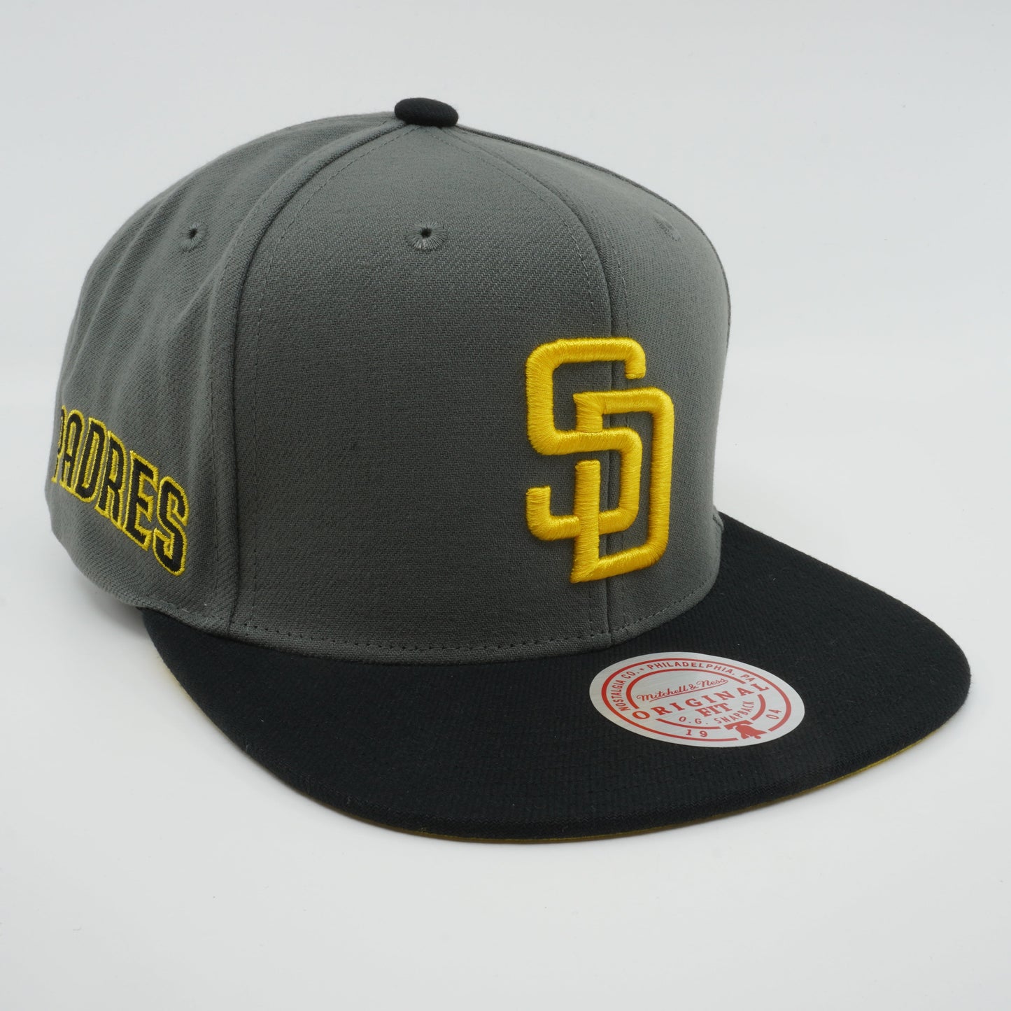 Mitchell & Ness Men's MLB Storm Front Snapback Padres Snapback Caps