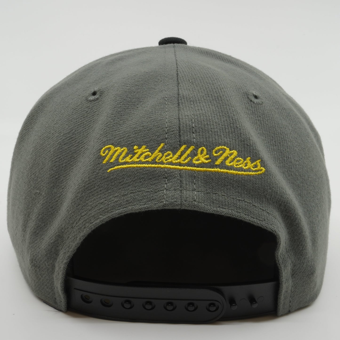 Men's Mitchell & Ness MLB Storm Front Snapback Padres - Grey