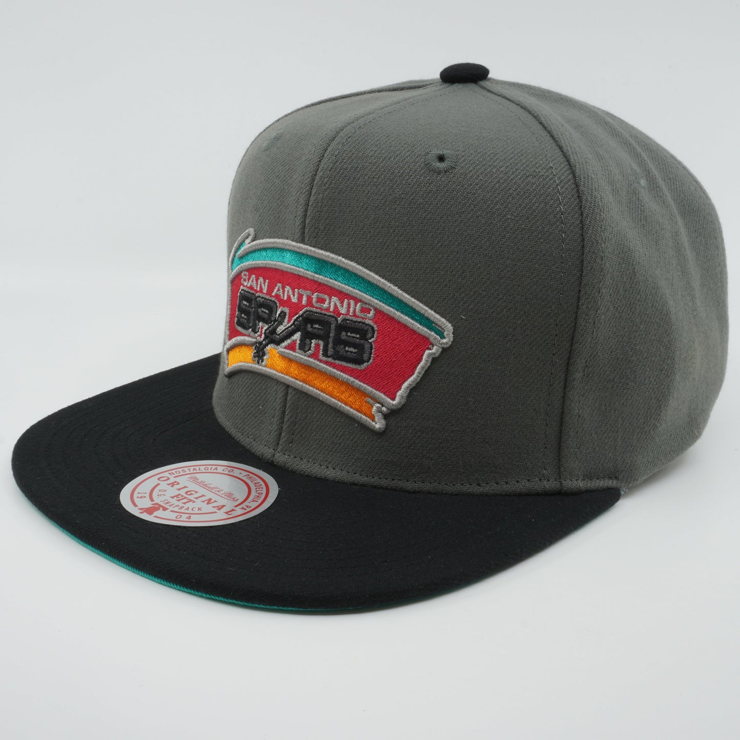 Men's Mitchell & Ness NBA Storm Front Snapback Hwc Spurs - Grey