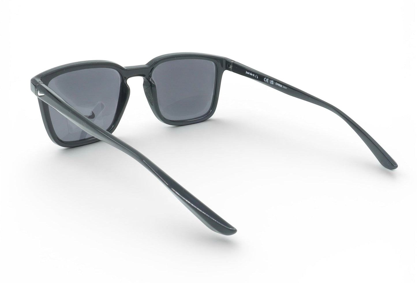 Nike Men's Circuit Team Sunglasses - FD7322-011