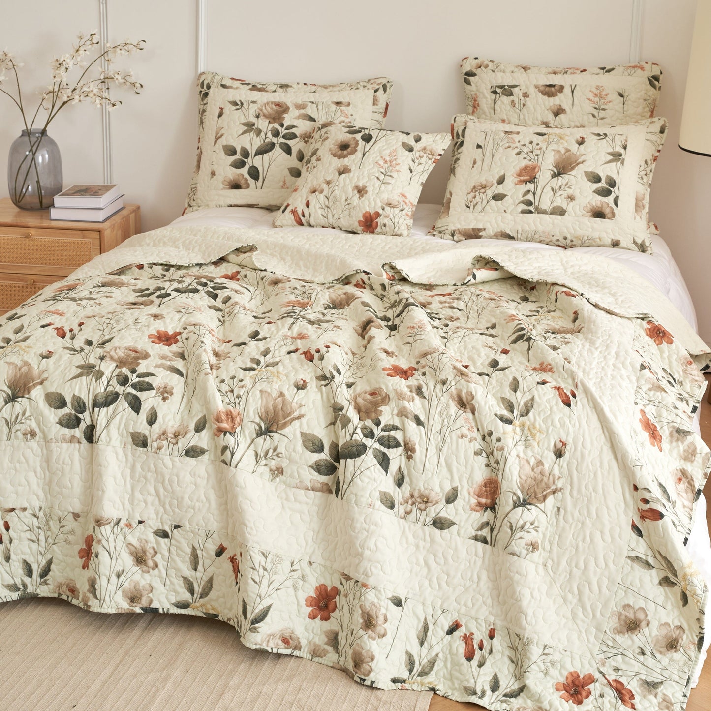 DaDalogy Enchanted Meadow Floral Quilt Set - Beige Rose Green