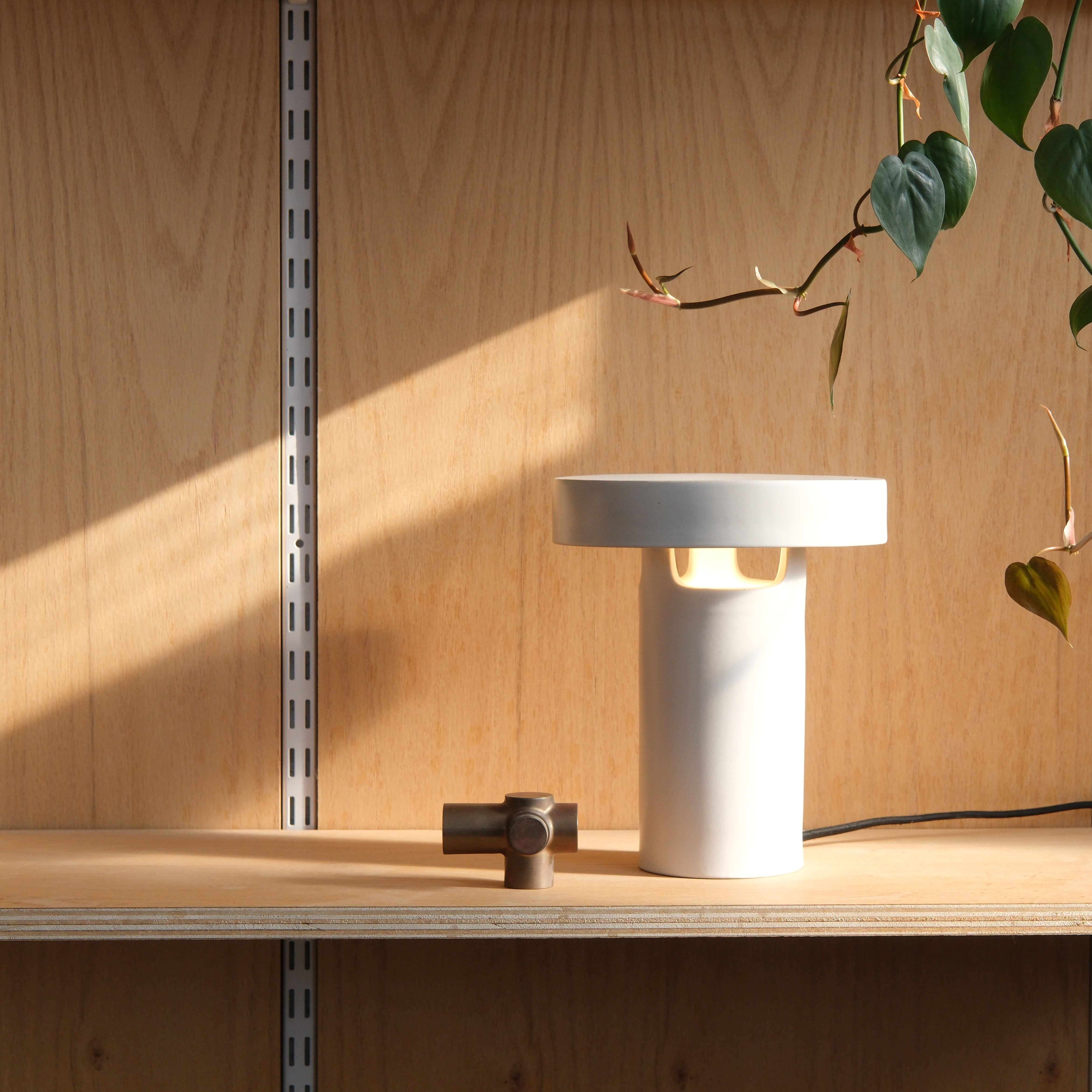 Slot Table Lamp – Zulily
