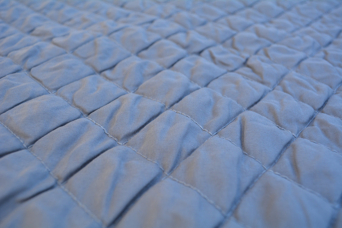 Tache Solid Light Gray Silver Diamond Stitch Bubble Quilted Bedspread Set (DXJ109038-2)
