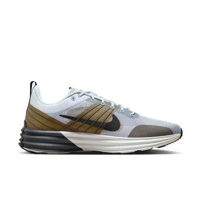Nike Men's Lunar Roam Sneakers