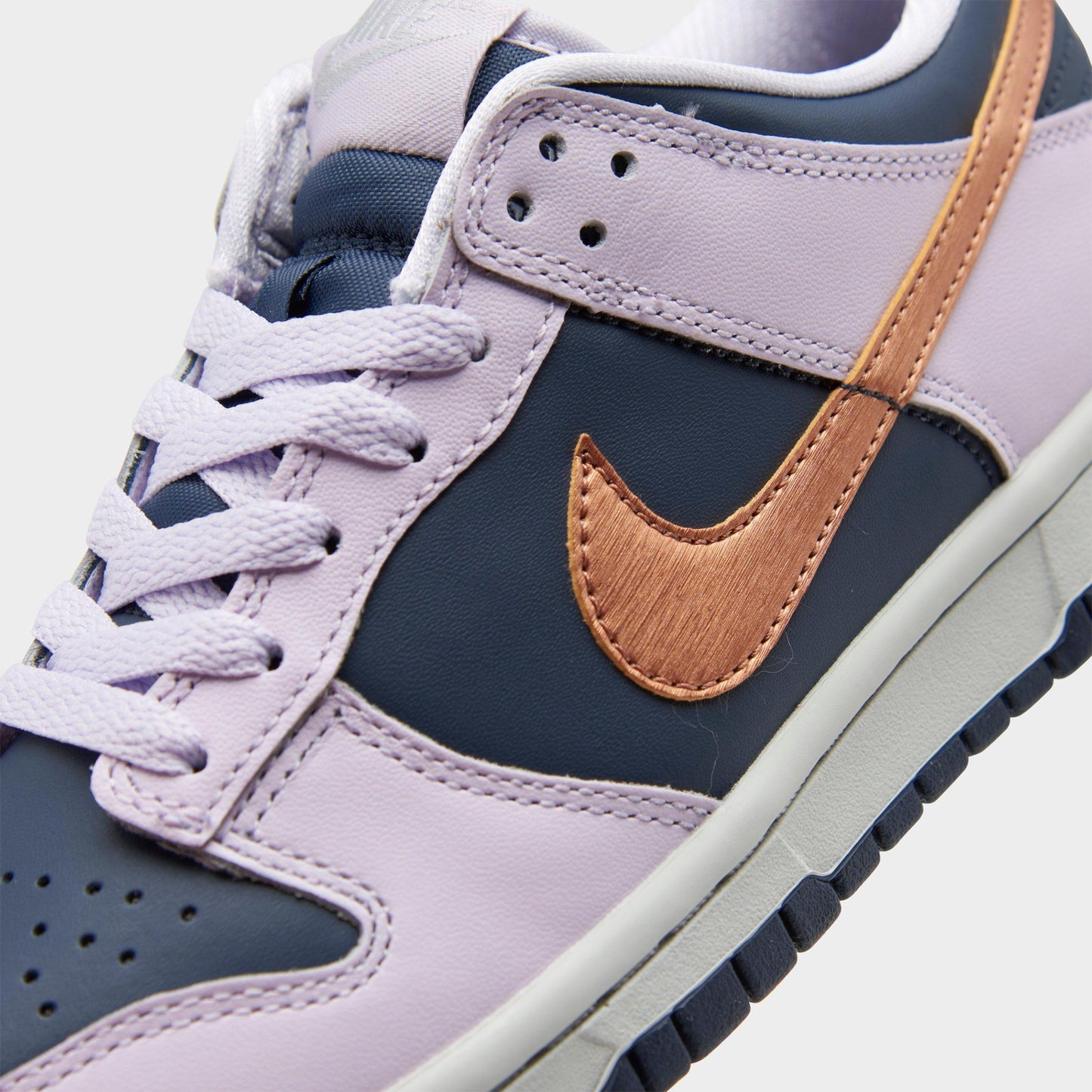 Grade School Nike Dunk Low Se 'Copper Swoosh (Gs)' - DX1663-400