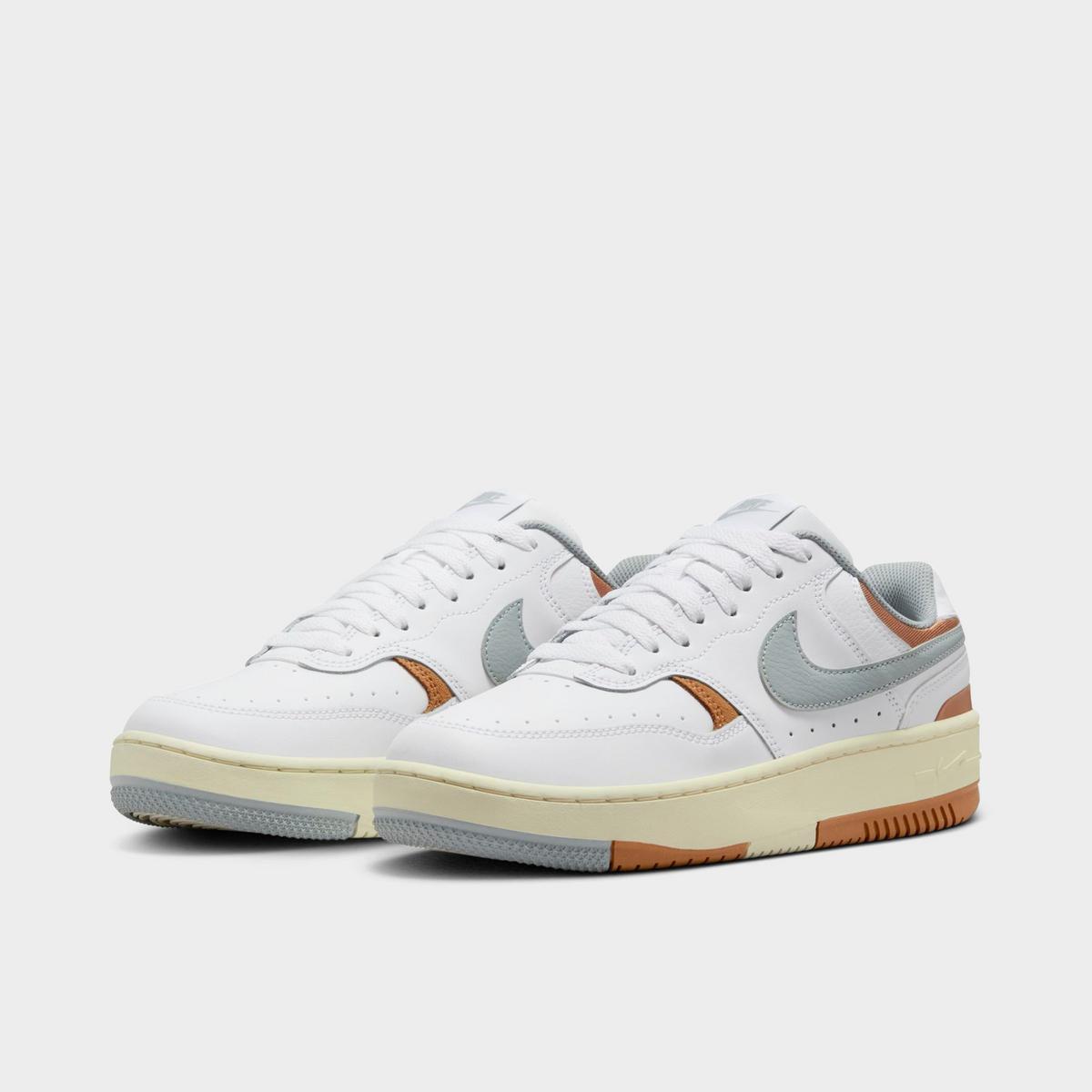 [dx9176-112] Womens Nike Gamma Force 'white Flax'