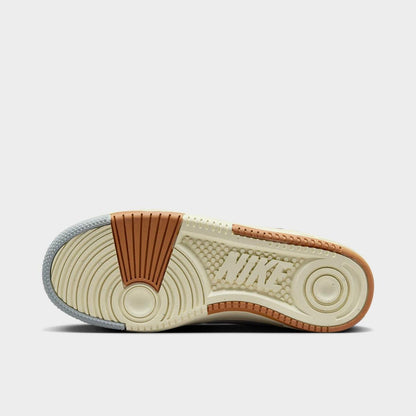 [dx9176-112] Womens Nike Gamma Force 'white Flax'