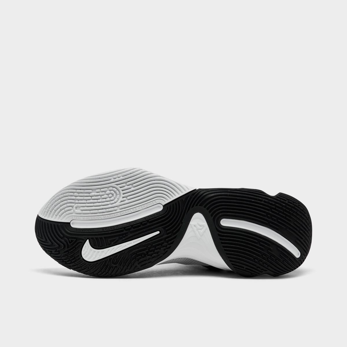 Nike Men's Giannis Immortality 3 Oreo
