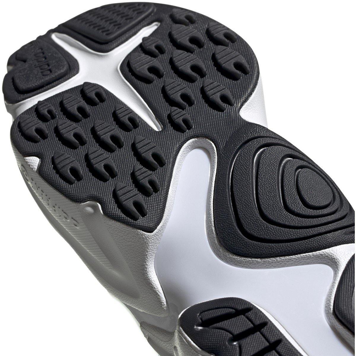 Ftwwht,Chapur,Cblack-