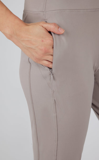 Interlock Zipper Pockets Greenwich Jogger - Our Linen Story