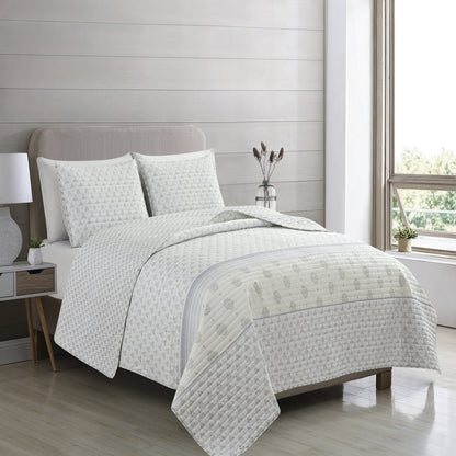 Patina Vie Maison Vintage Floral Printed Quilt Set With Shams