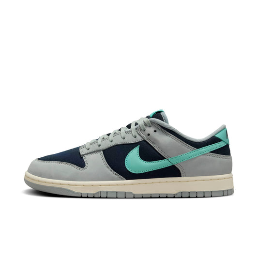 Nike Men's Dunk Low Retro Premium Sneakers