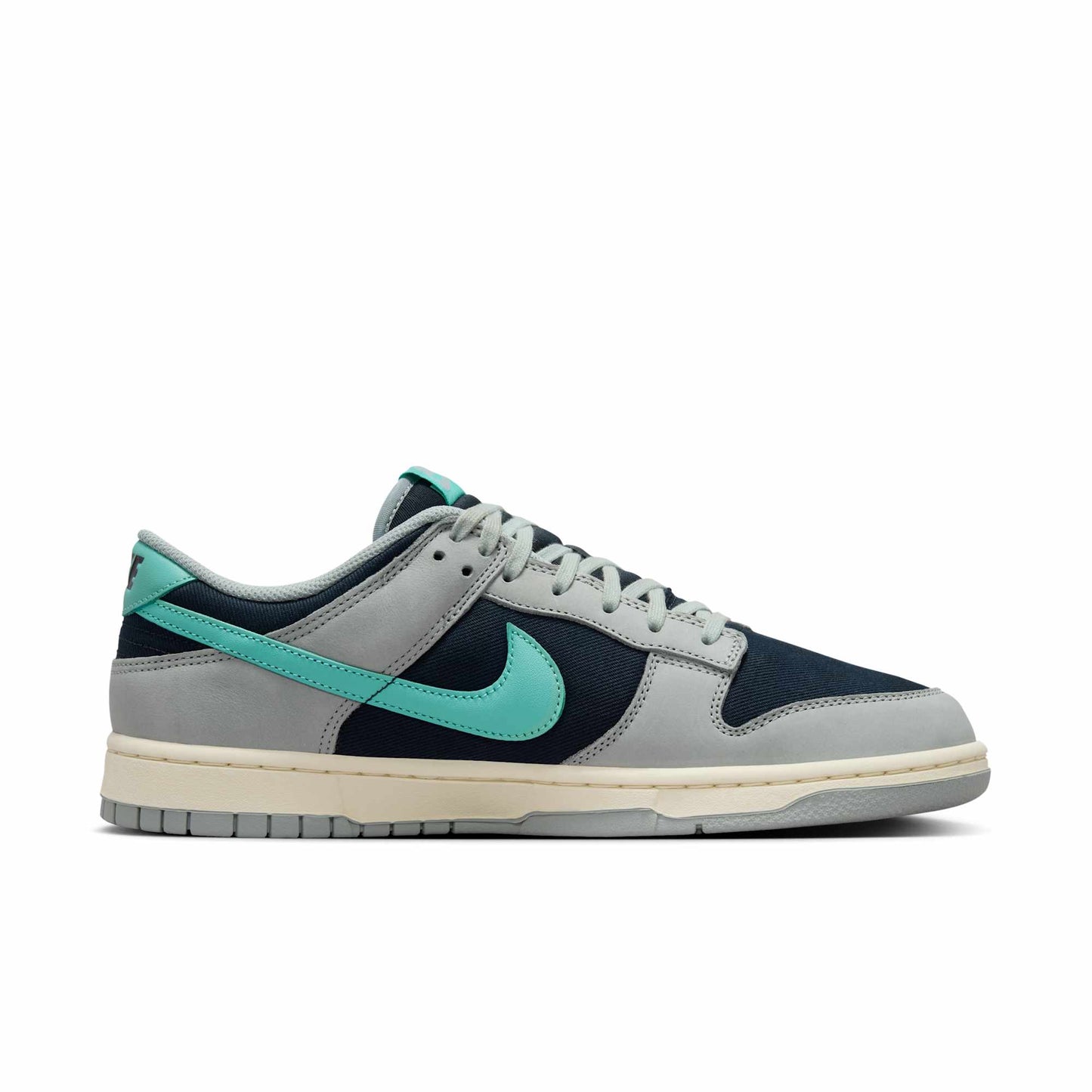 Nike Men's Dunk Low Retro Premium Sneakers