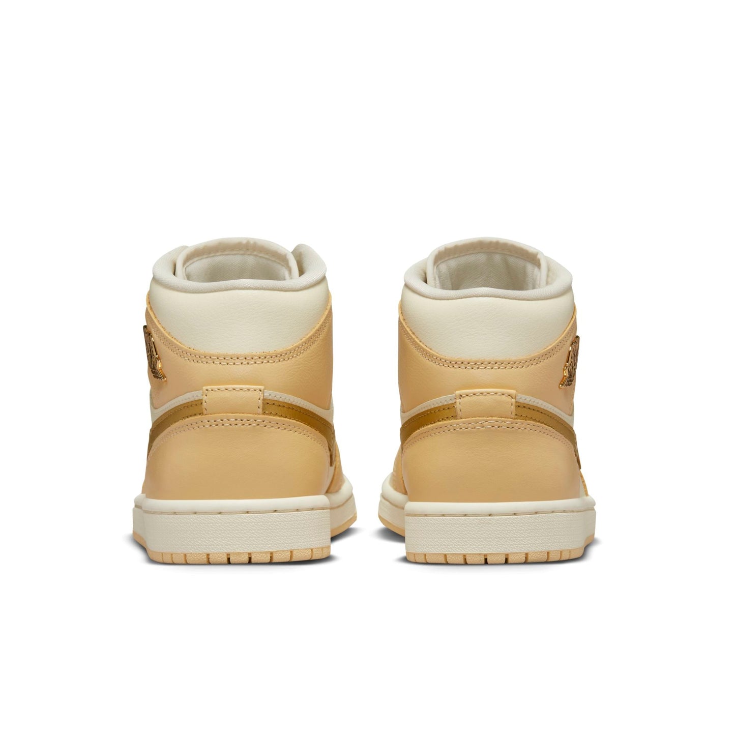 Pale Vanilla/Coconut Milk/Sail/Metallic Gold-