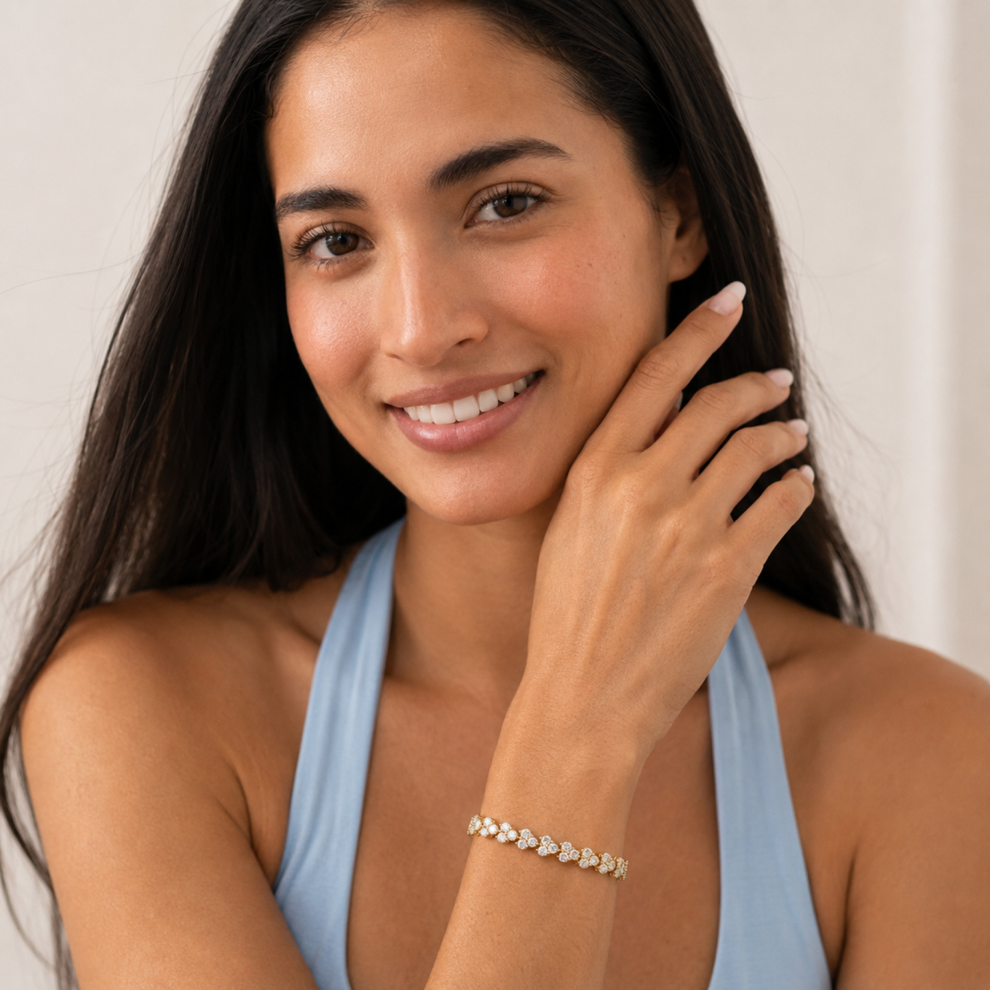13Cttw Round Shaped Lab Grown Diamond (F/VS) Cluster Bracelet in 14K Gold