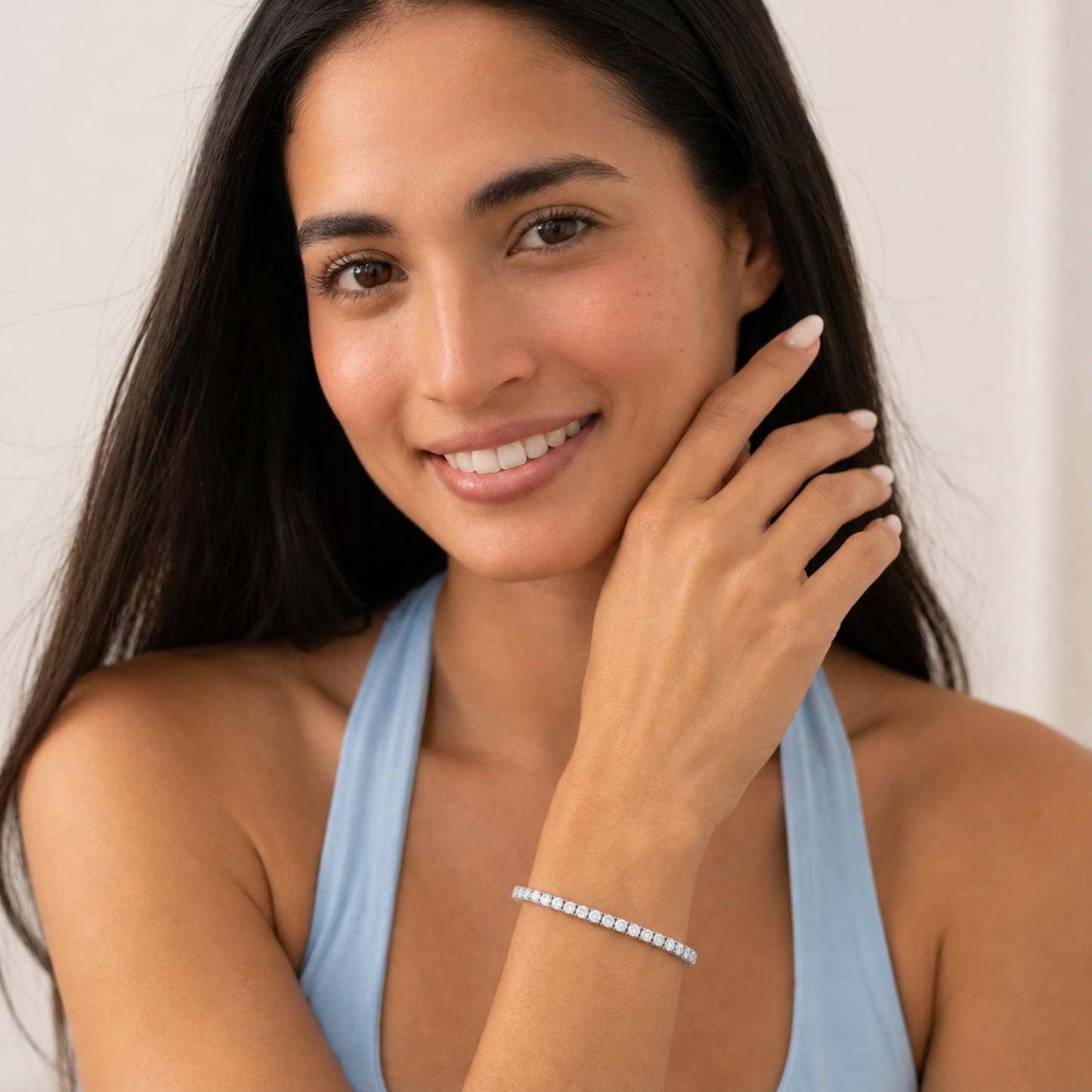 Round Shaped Lab Grown Diamond (F/VS) Bracelet in 14K Gold