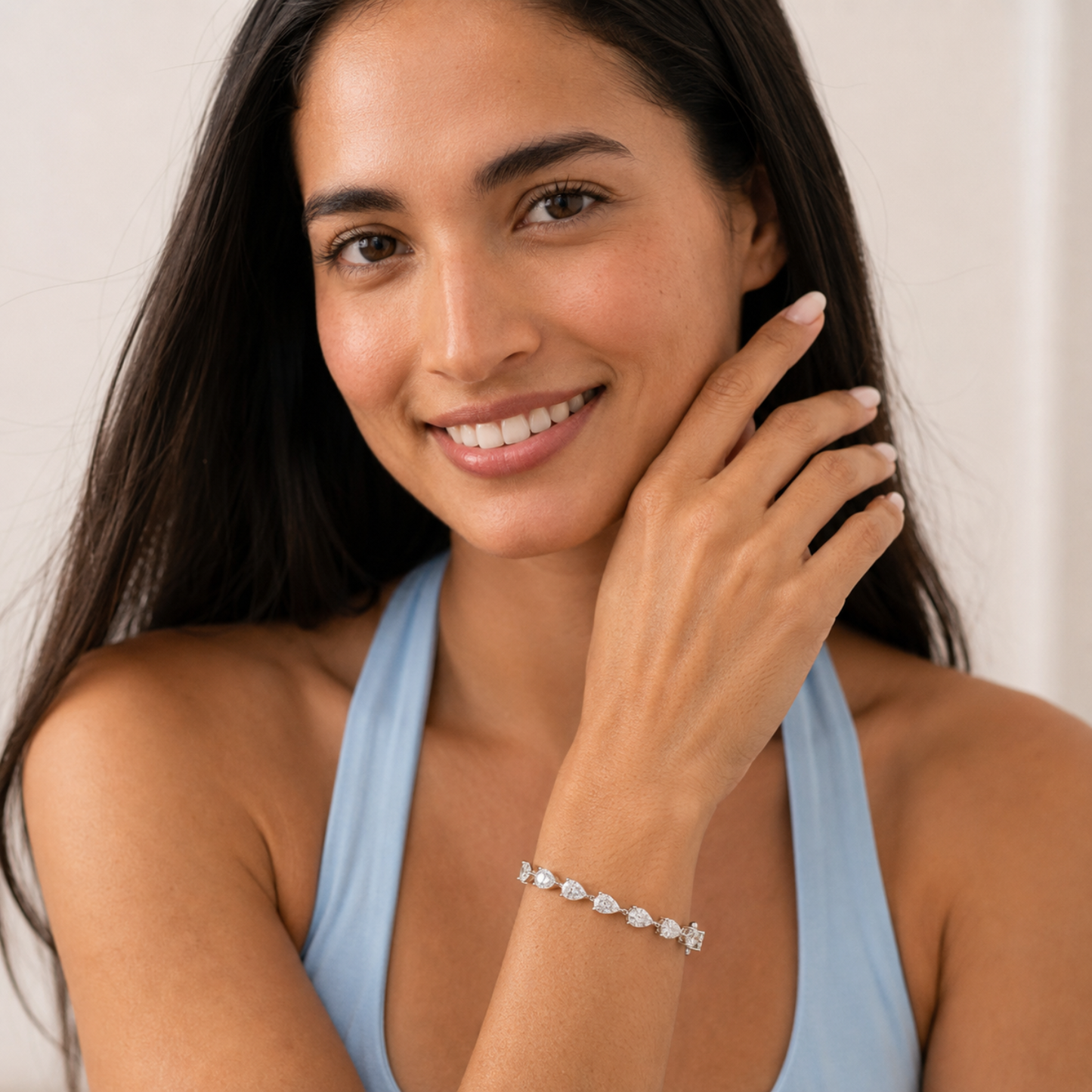 3.5Cttw Pear Shaped Lab Grown Diamond (F/VS) Bolo Bracelet in 14K Gold