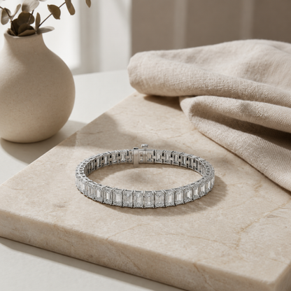 Emerald Shaped Lab Diamond (F/VS) Bracelet in 14K Gold