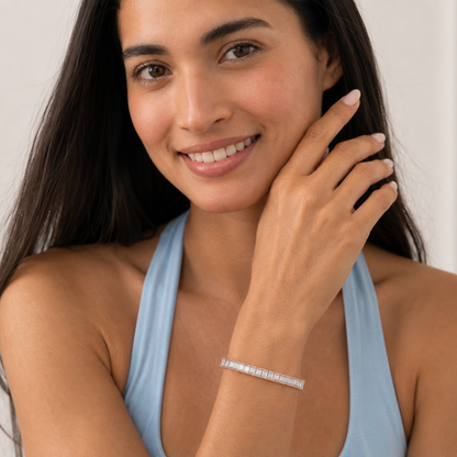 Emerald Shaped Lab Grown Diamond (F/VS) East West Line Bracelet in 14K Gold