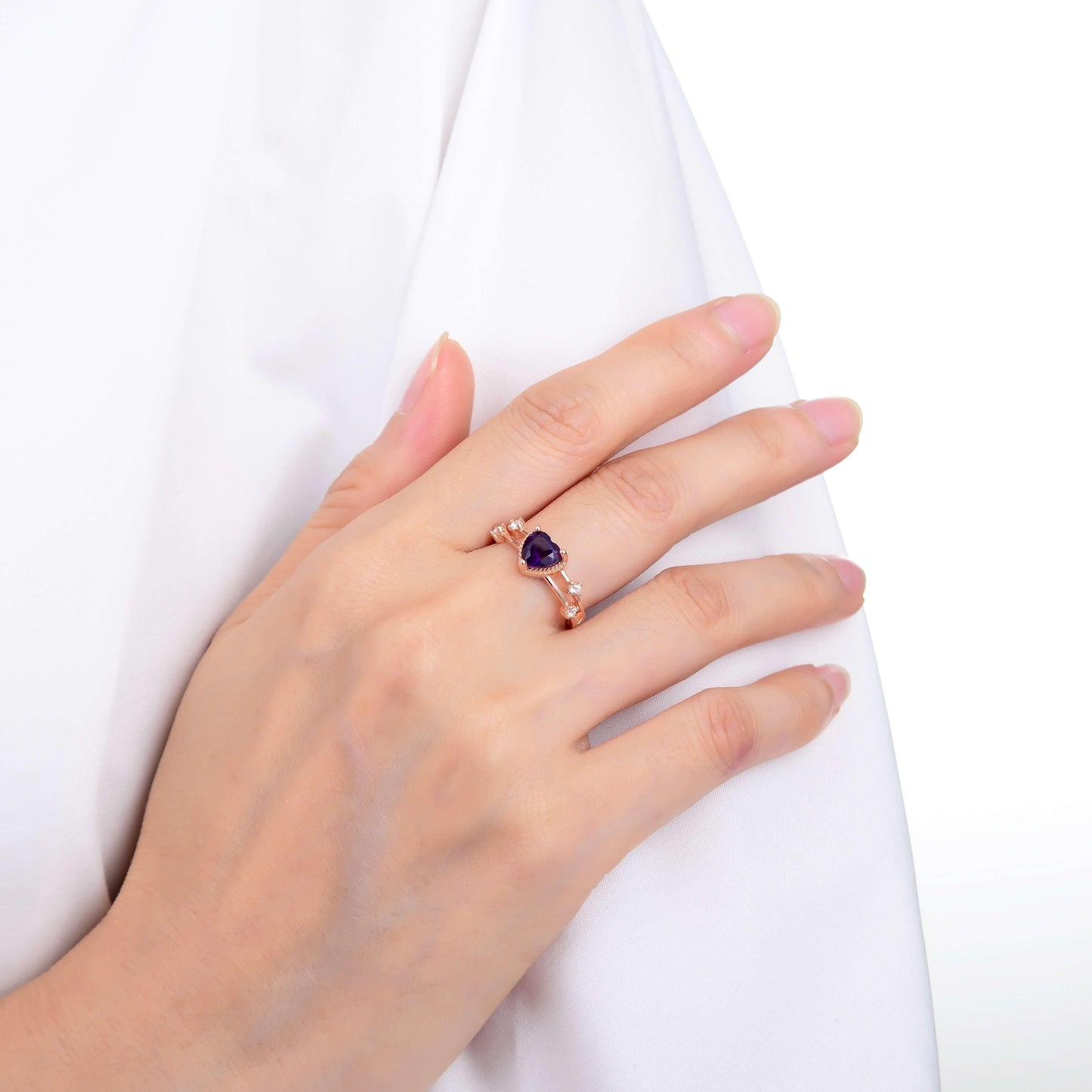 0.98 Ct Heart Purple Amethyst and White Sapphire Prong Silver Split Band Heart Ring