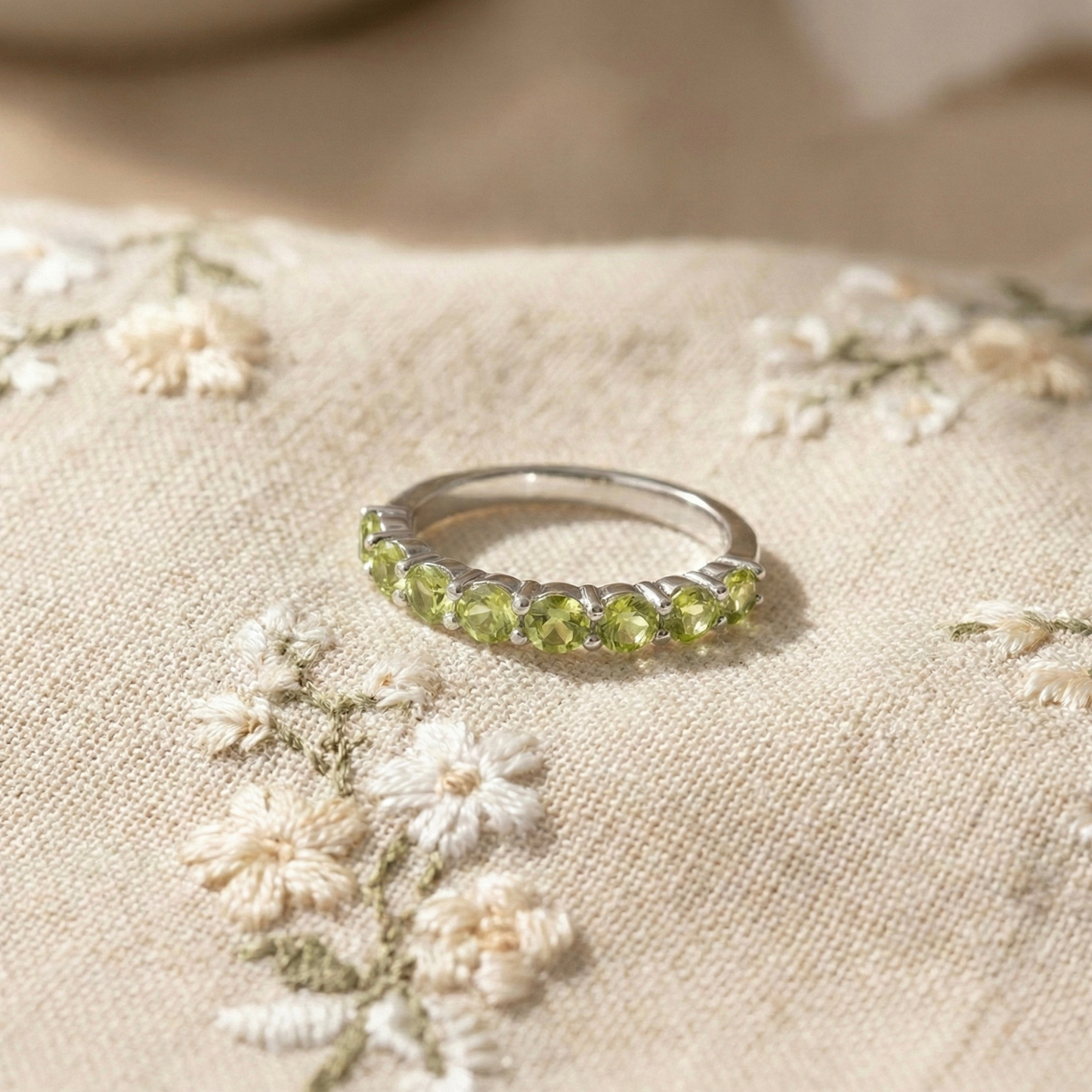 0.9 Ct Round Green Peridot Prong Silver Half Eternity Ring