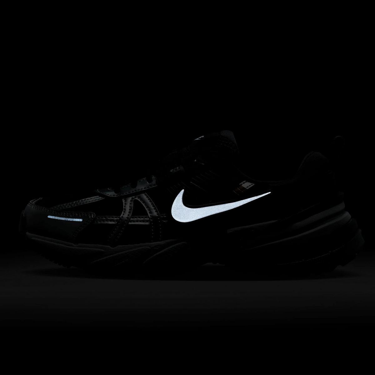 Nike Women's V2K Run - Black/Metallic Silver