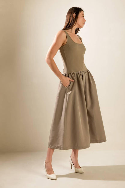 Light up the Sky Woven Midi Dress
