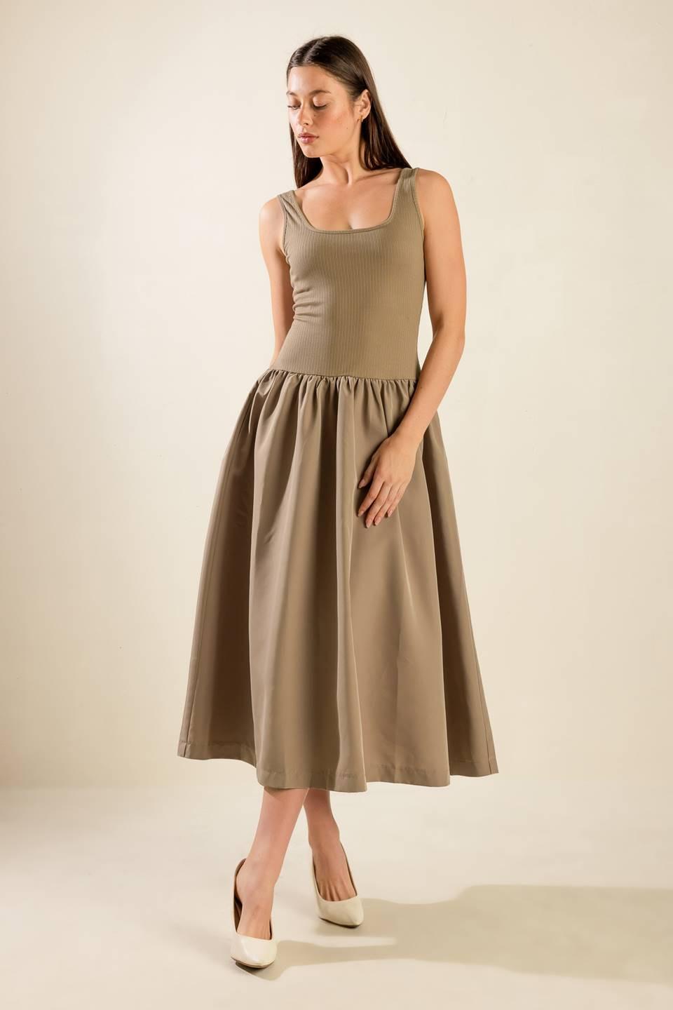 Light up the Sky Woven Midi Dress