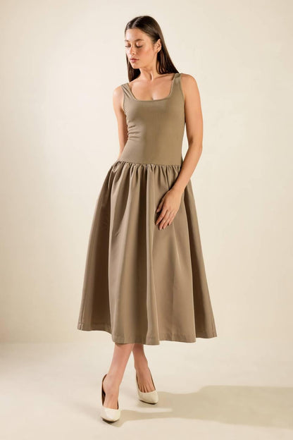 Light up the Sky Woven Midi Dress