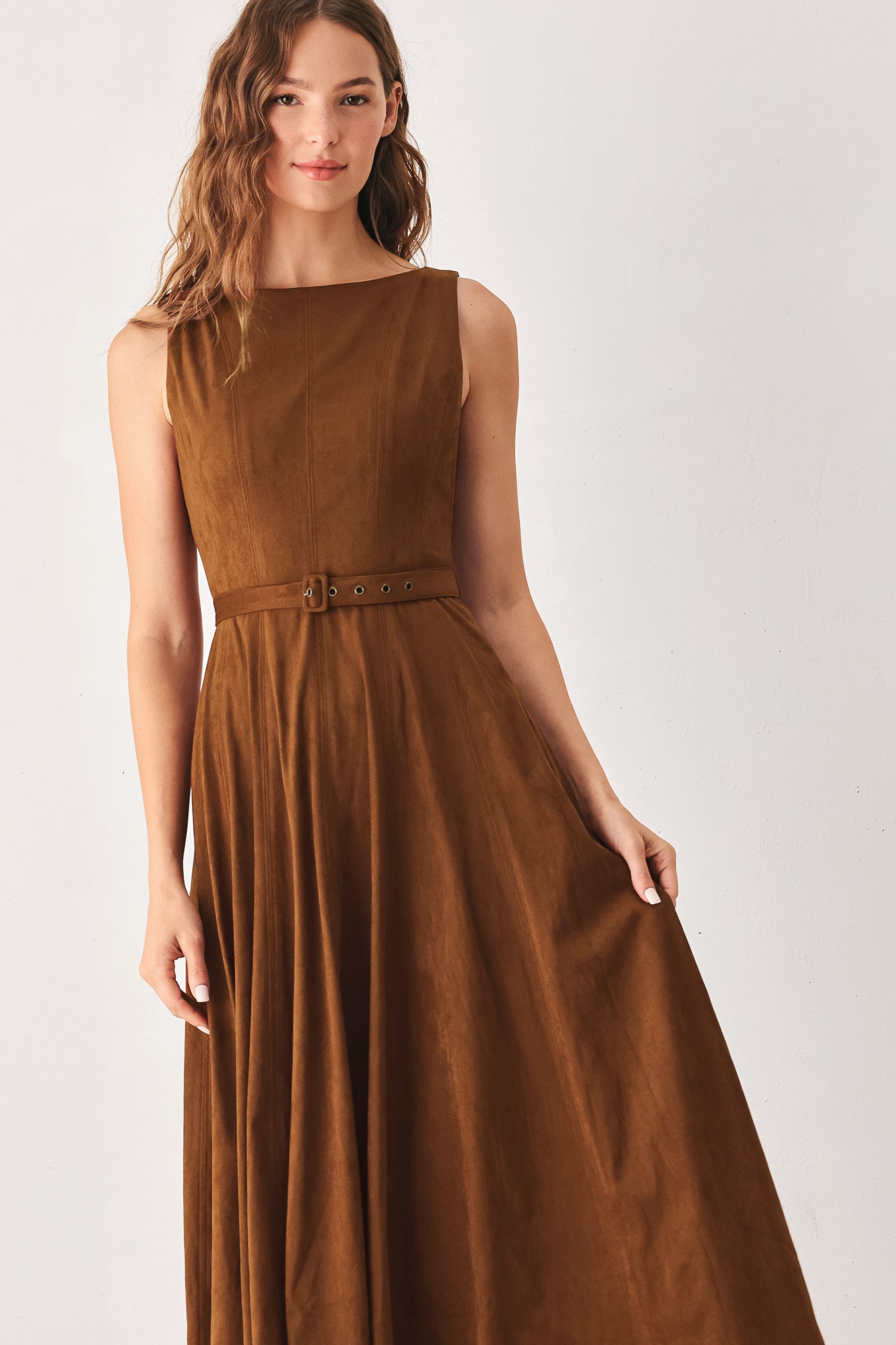 AMBER TOBACCO FAUX SUEDE MIDI DRESS, TOBACCO / M