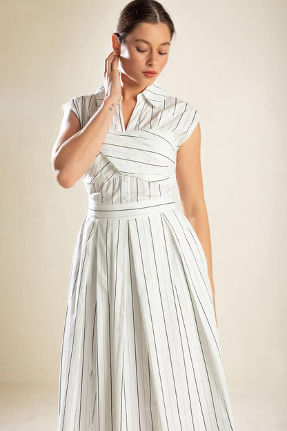 Incredibly Sensational Woven Midi Dress