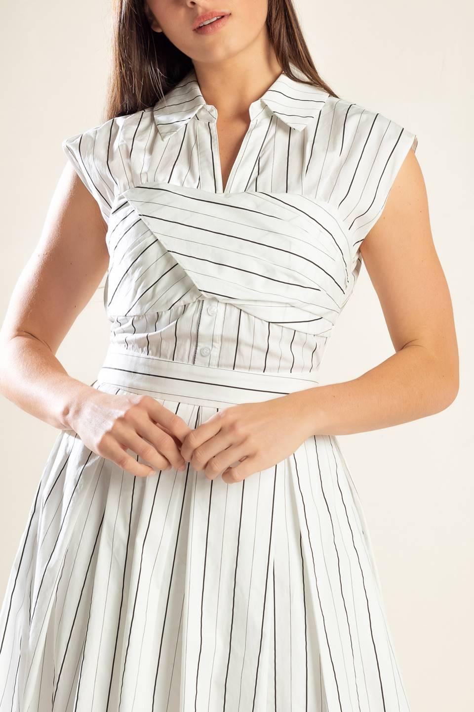 Incredibly Sensational Woven Midi Dress
