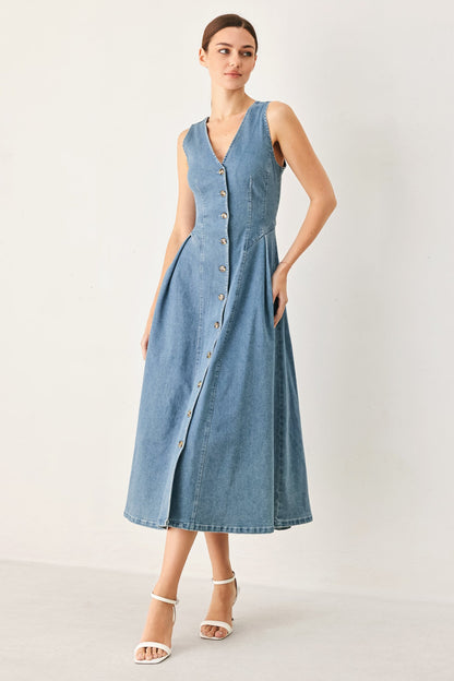 Sweetheart V-neck Denim Midi Dress