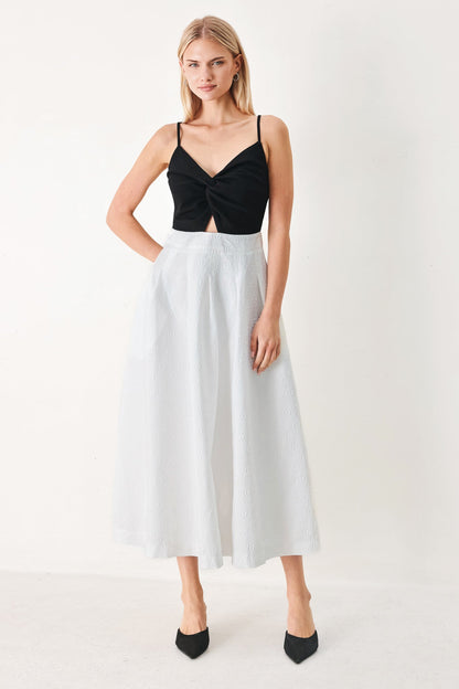 Modern Contrast Midi Dress