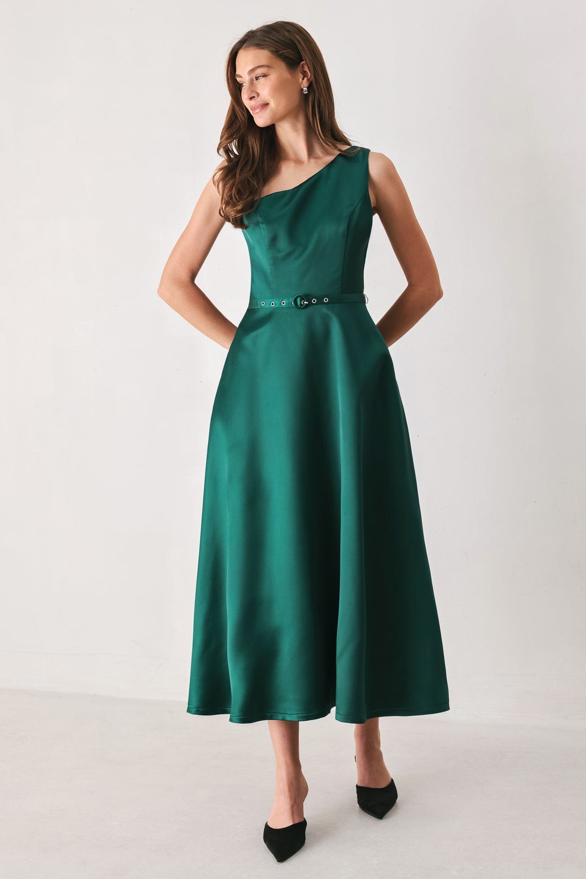 Emerald Elegance Green One-shoulder Belted Midi Dress