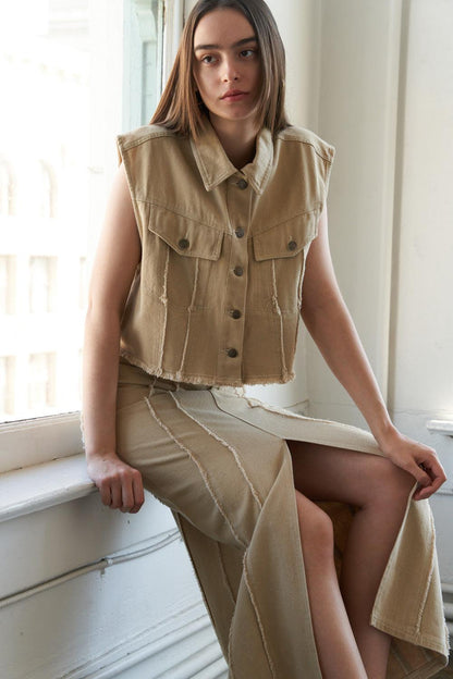 Between the Pages Woven Twill Vest