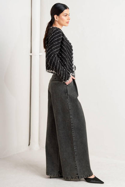 Noir Linear Sweater Knit Jacket