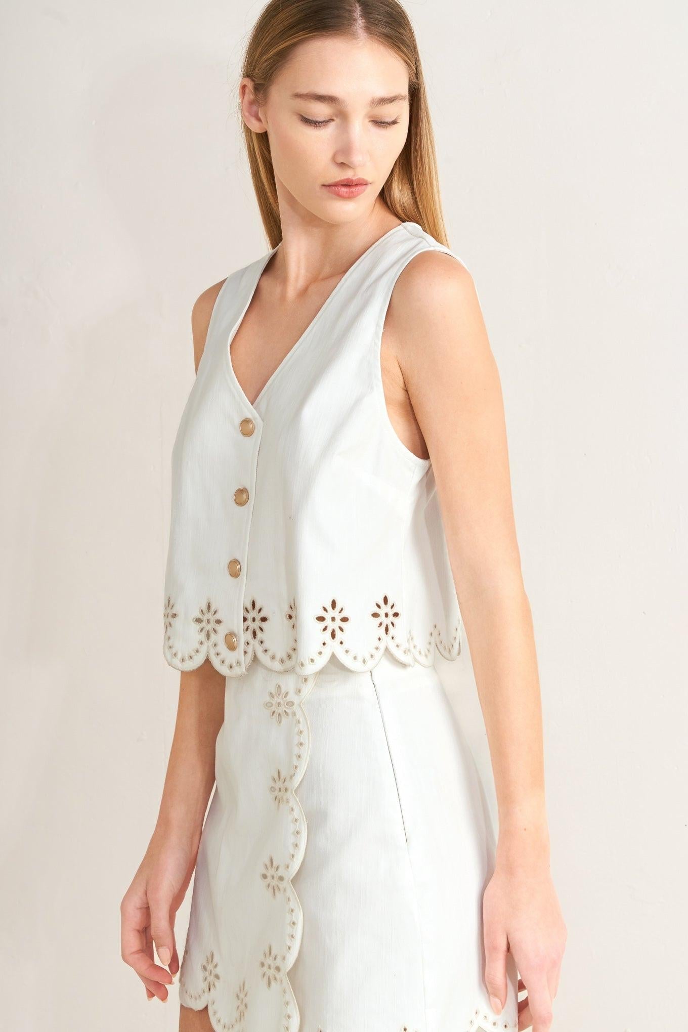 Seafoam Scallop Woven Vest
