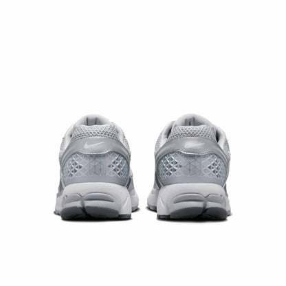 Nike Men's Zoom Vomero 5 Sneakers