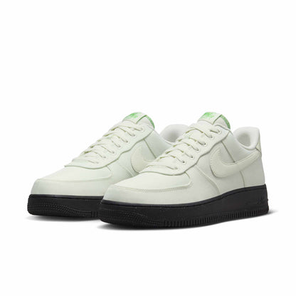 Nike Men's Air Force 1 '07 Lv8 Sneakers