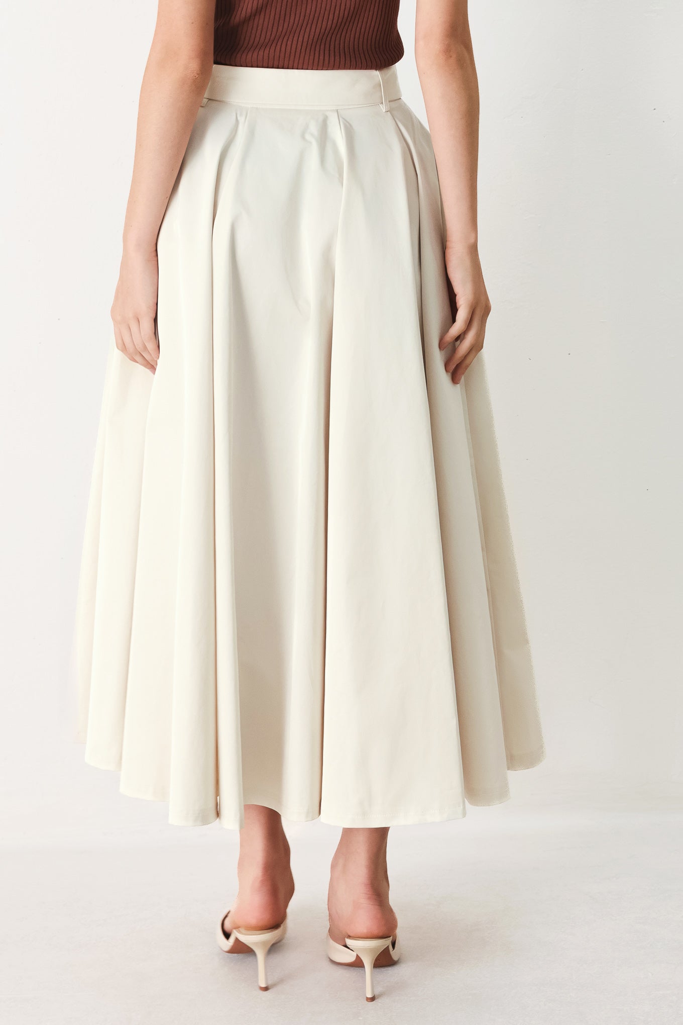 Rouge Allure Woven Full Midi Skirt