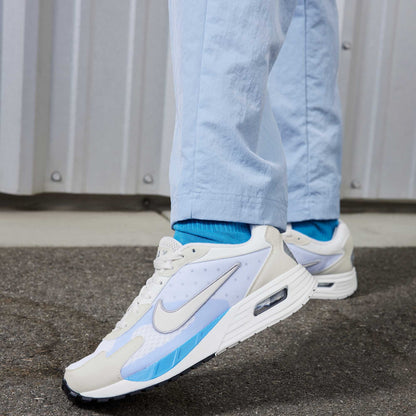 Nike Women's Air Max Solo Sneakers