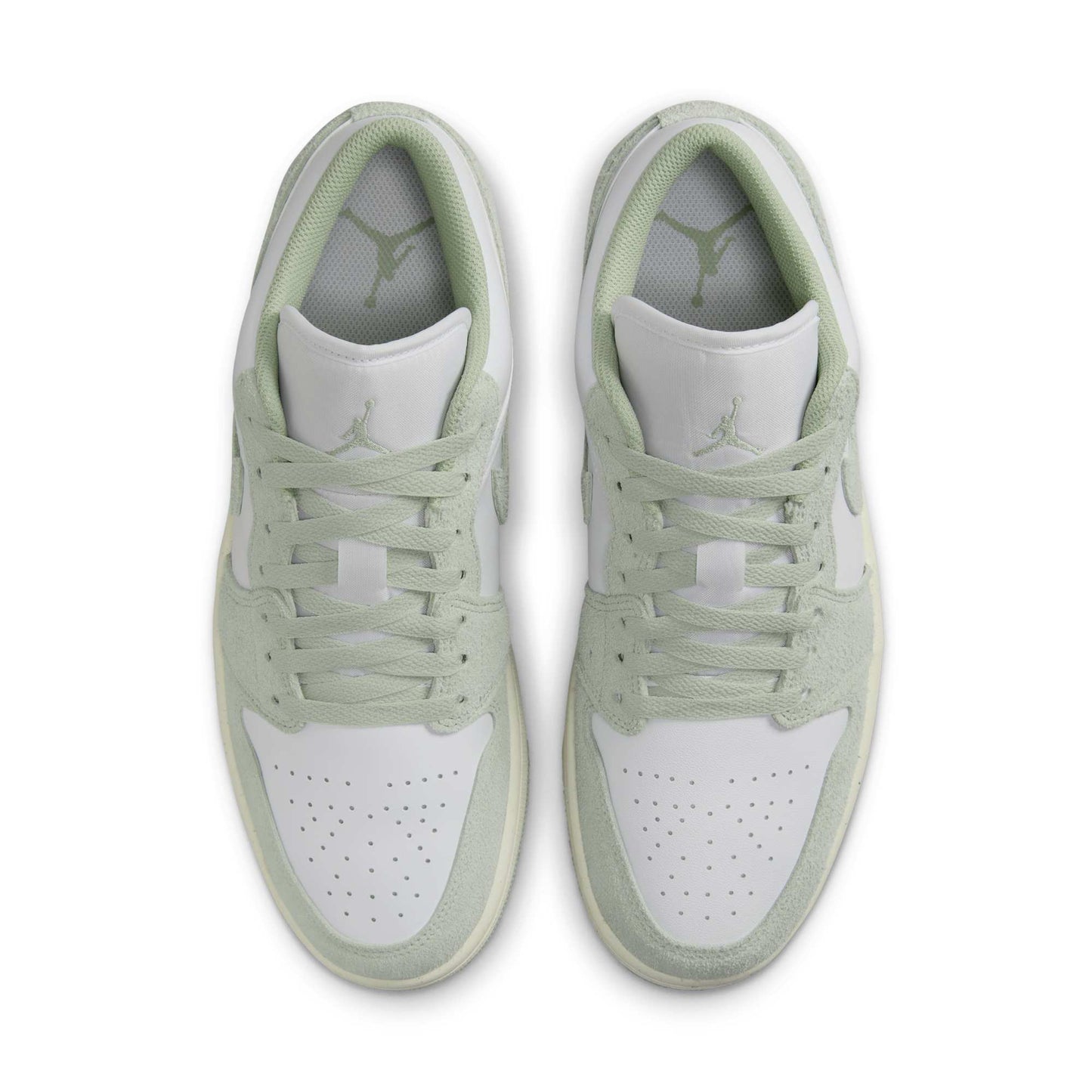 Air Jordan Men's Retro 1 Low Se Sneakers