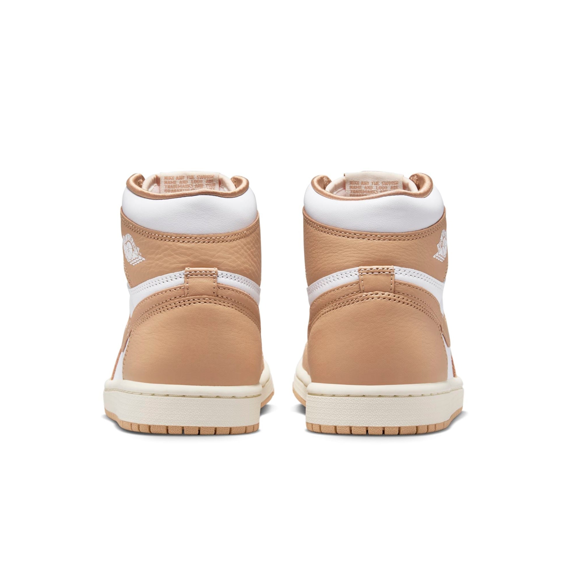 Praline/White/Sail-