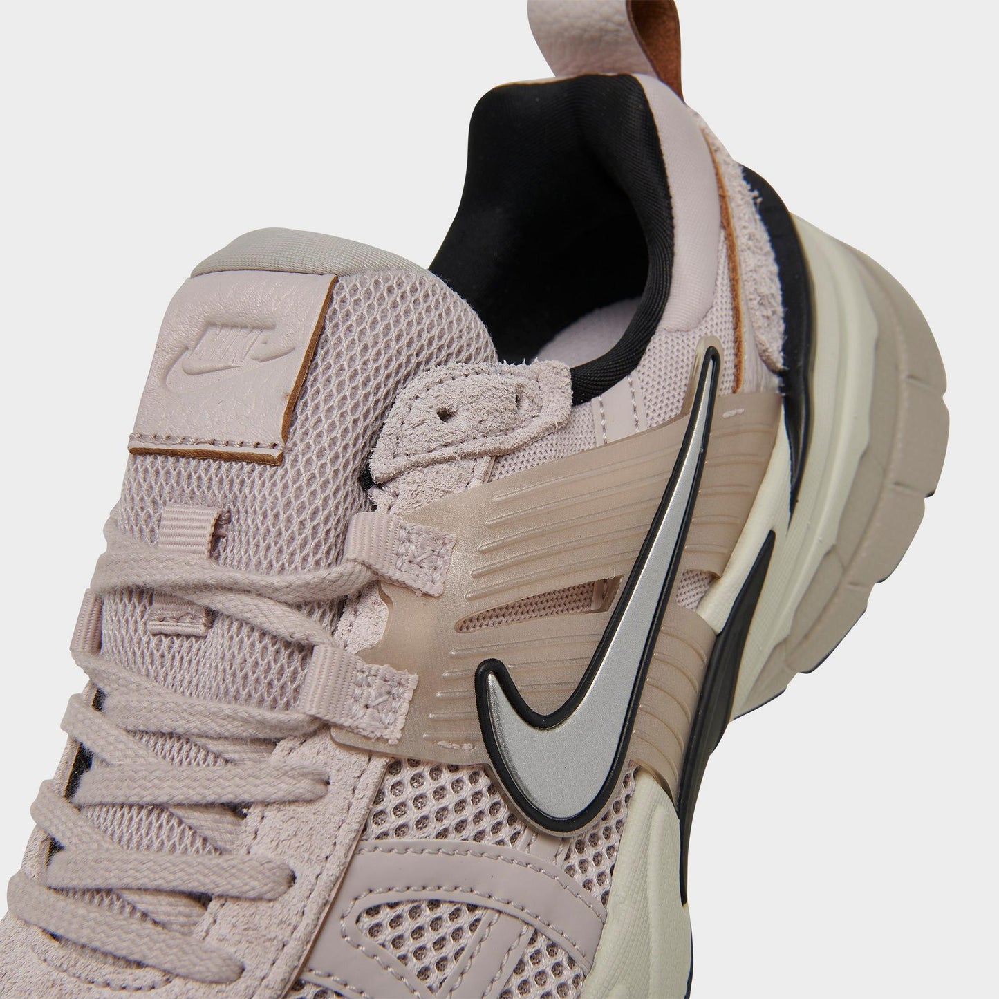[fn6703-001] Womens Nike V2k Run 'platinum Violet'